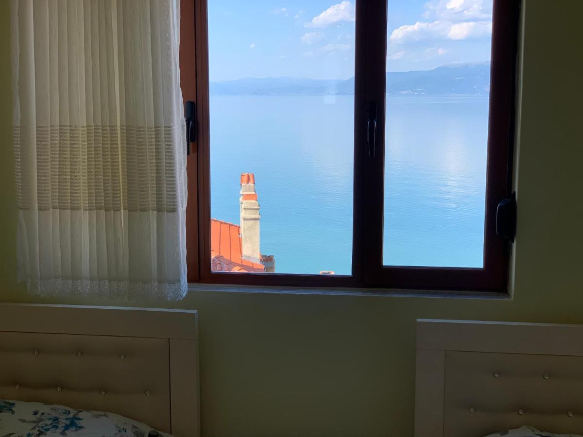 Syzo Apartments Pogradec Bagian luar foto