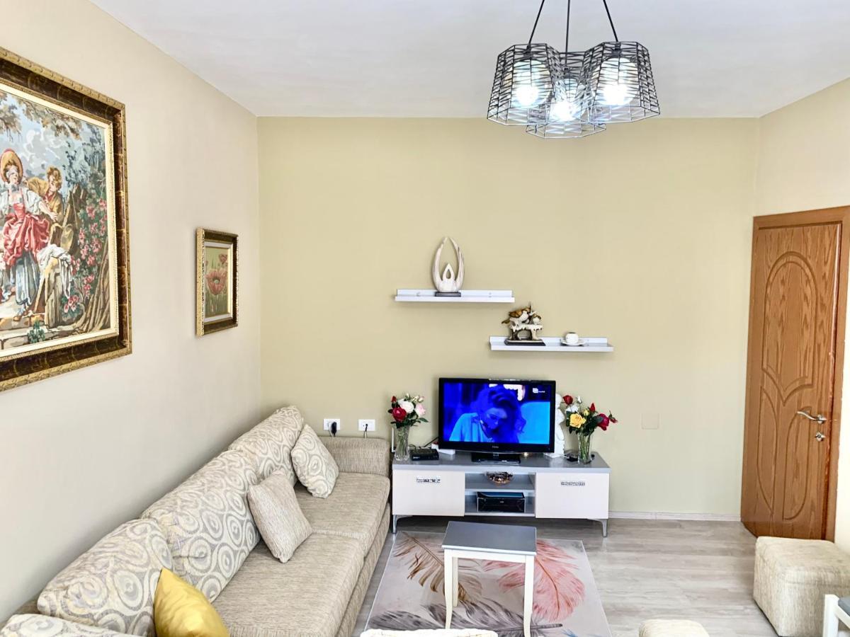 Syzo Apartments Pogradec Bagian luar foto