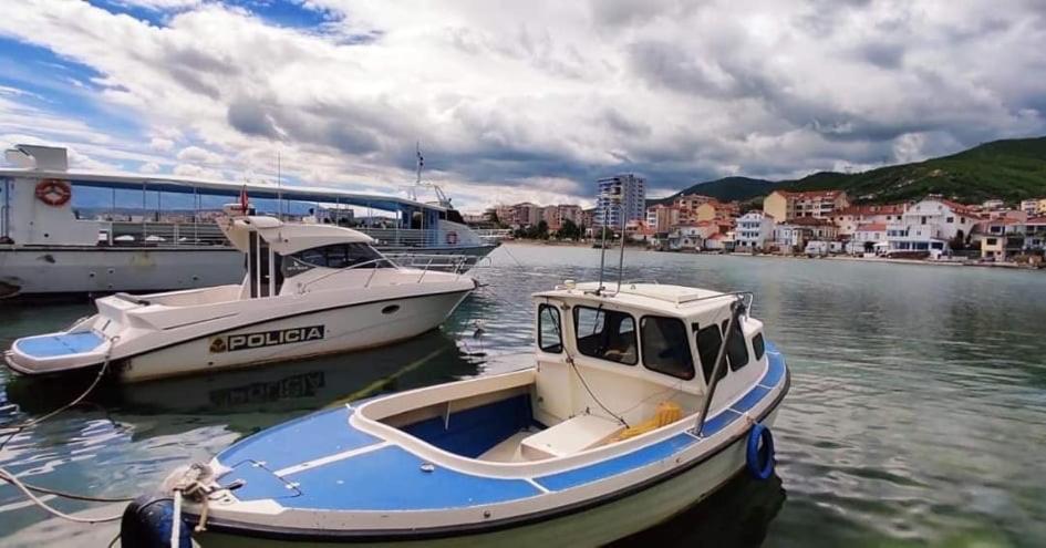 Syzo Apartments Pogradec Bagian luar foto